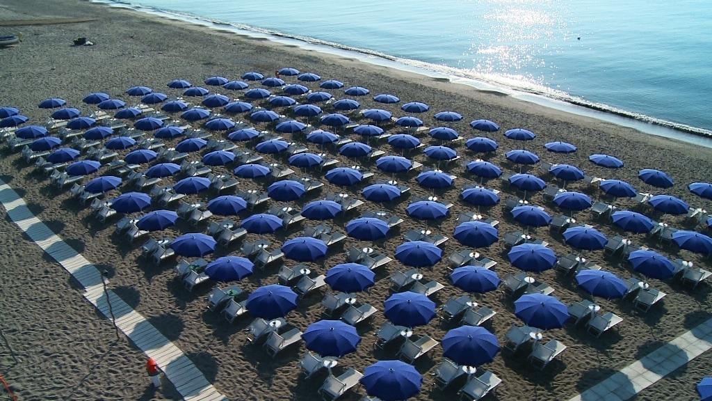 Centro Turistico Akiris Hotel Nova Siri Marina Exterior foto